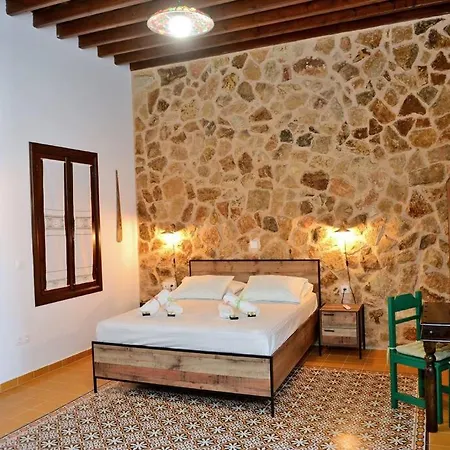 Meandros In Old Town Rhodes City