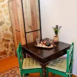 Meandros In Old Town Apartment